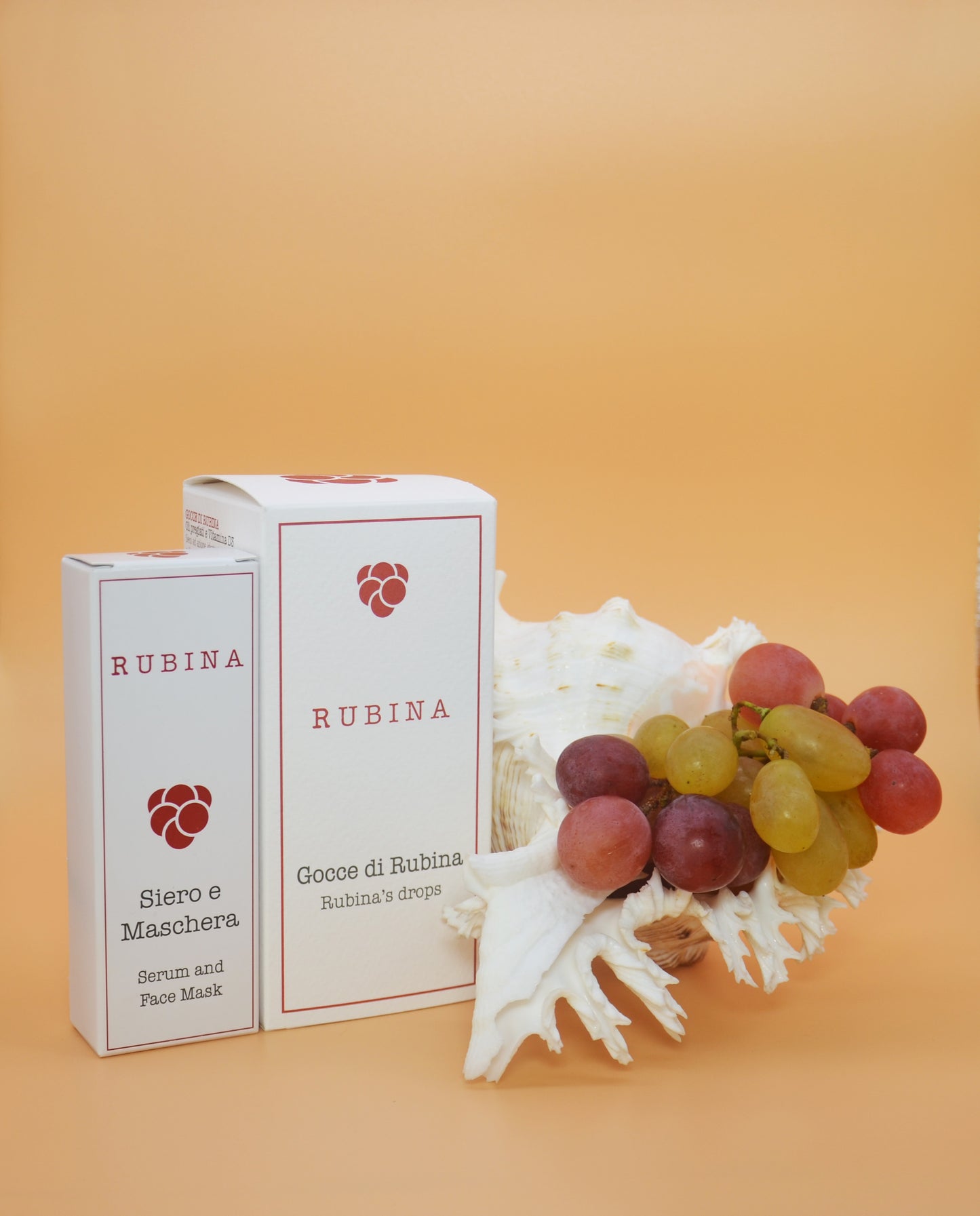 Set Rubina "PERFEZIONE" - 2 produse pentru 6 nevoi (esența, masca și ser pentru CORP, FAȚĂ/OCHI). Producție la scara mică. Fabricat in Italia. Cu uleiuri prețioase, extract de struguri, extract de castraveți